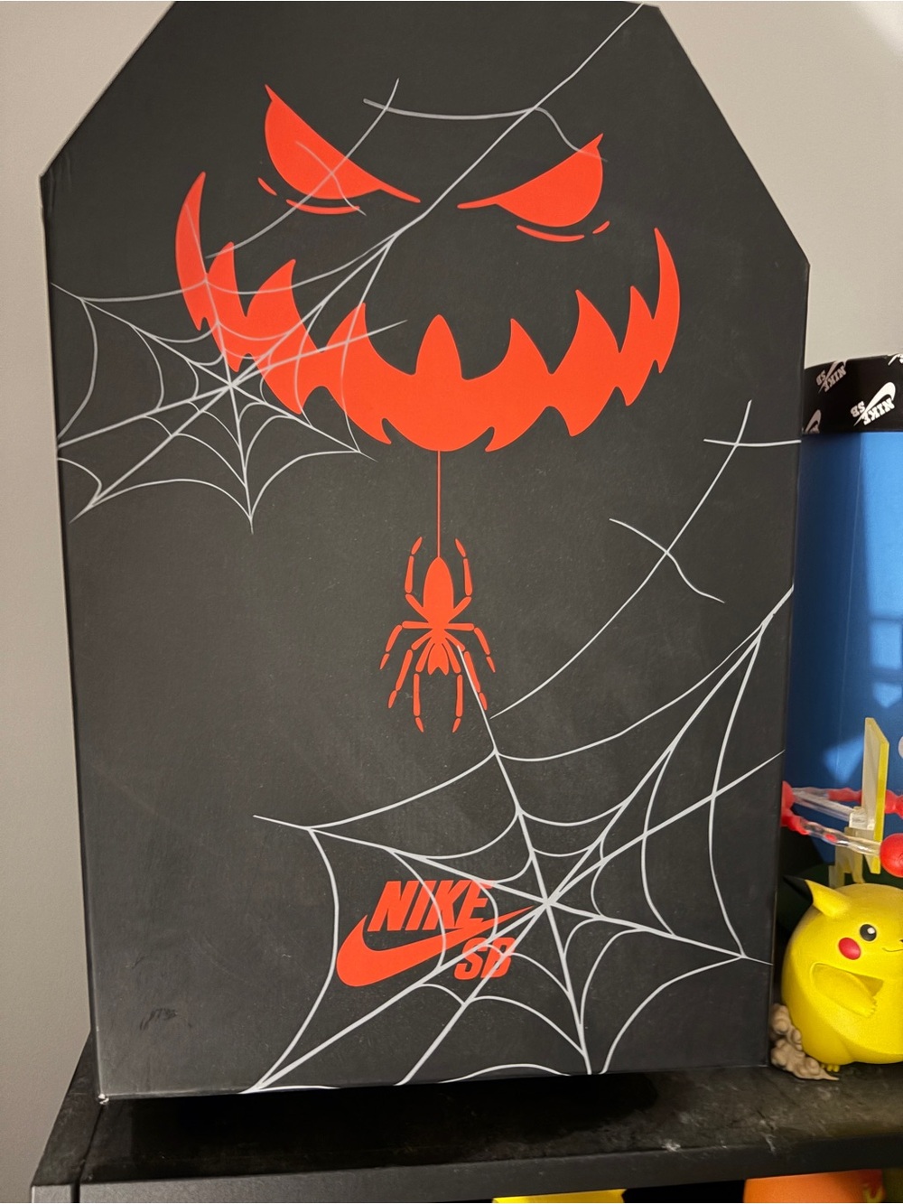 nike sb dunk low night of mischief halloween special edition